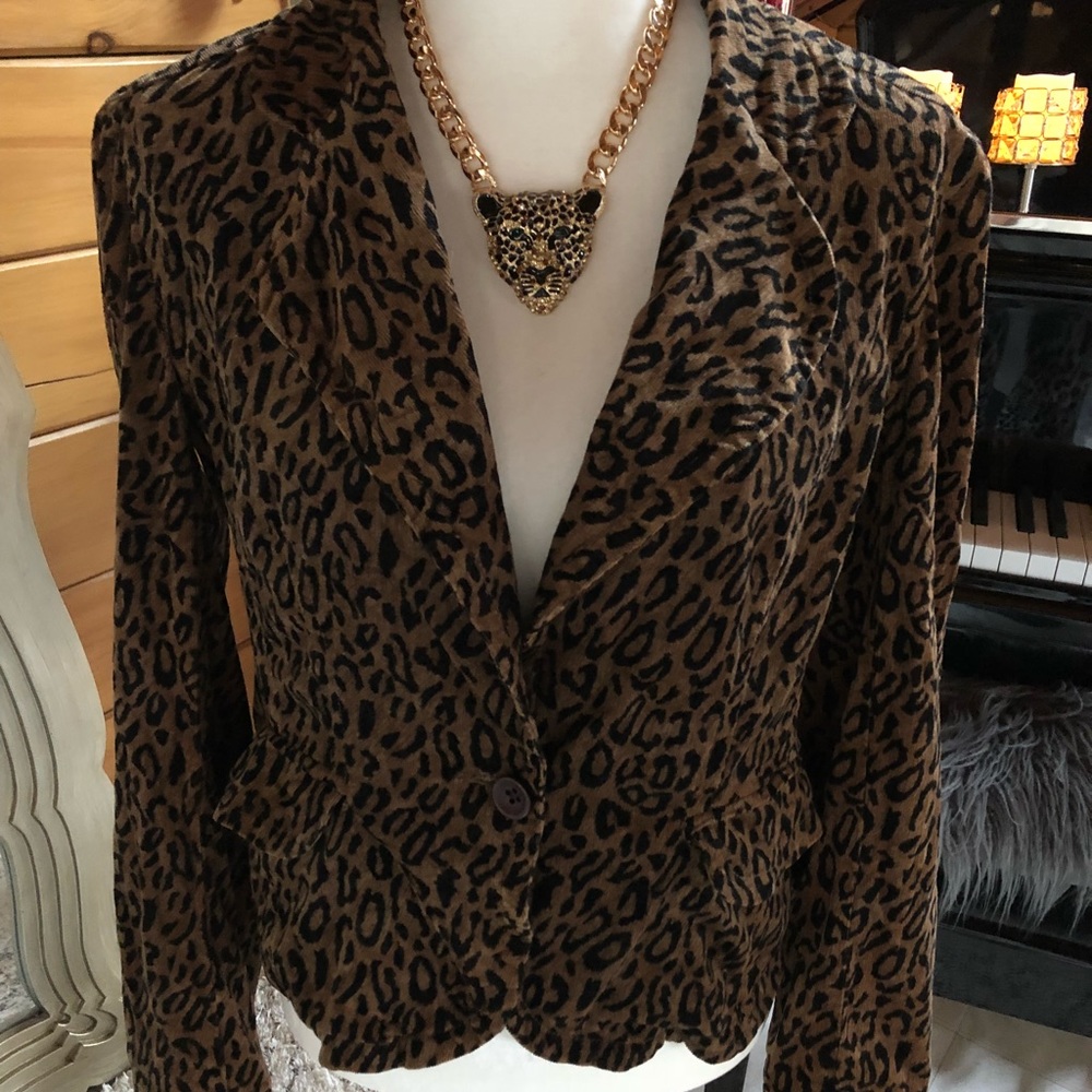 Jacket - Picture 2 of 5